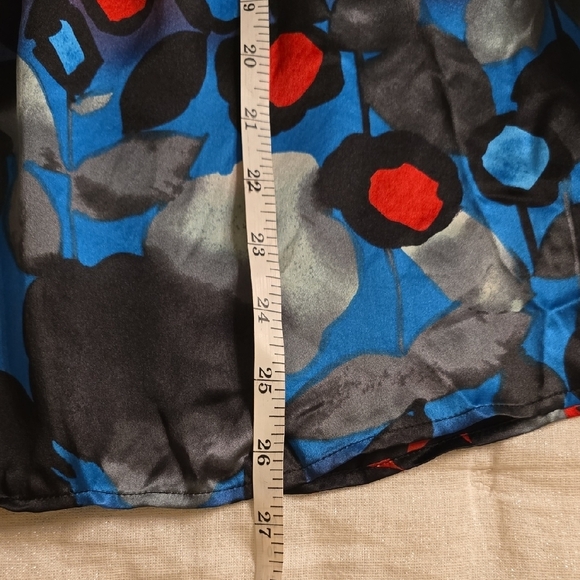 A/X Armani Exchange Silk Red and Blue Patterned Blouse - Picture 11 of 15